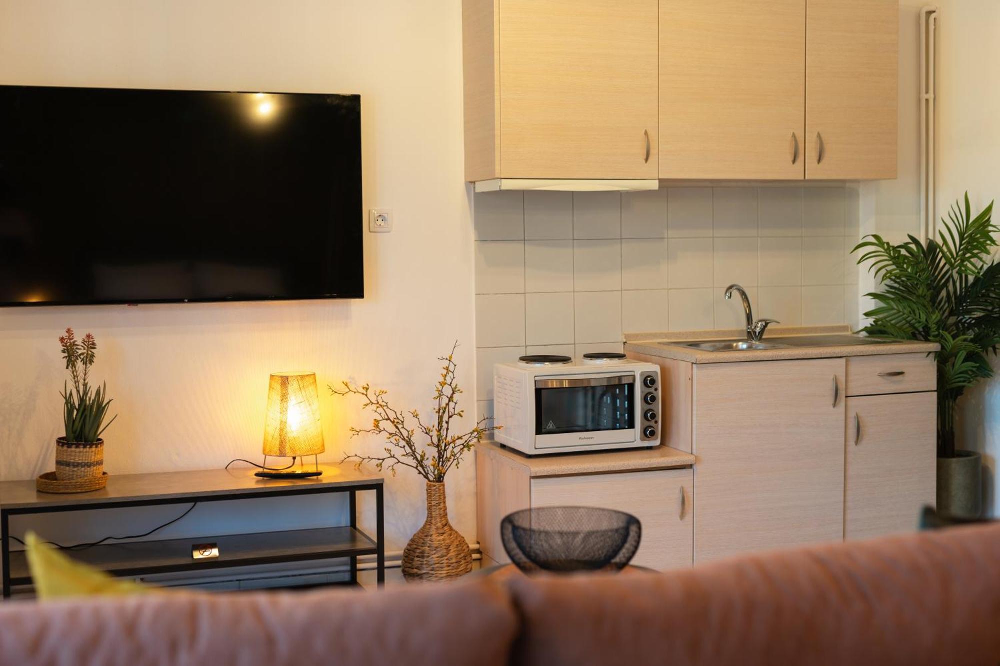Gardens Of Babylon Suite By Heaven'S Hall Luxury Suites อเล็กซานโดรโพลิส ภายนอก รูปภาพ